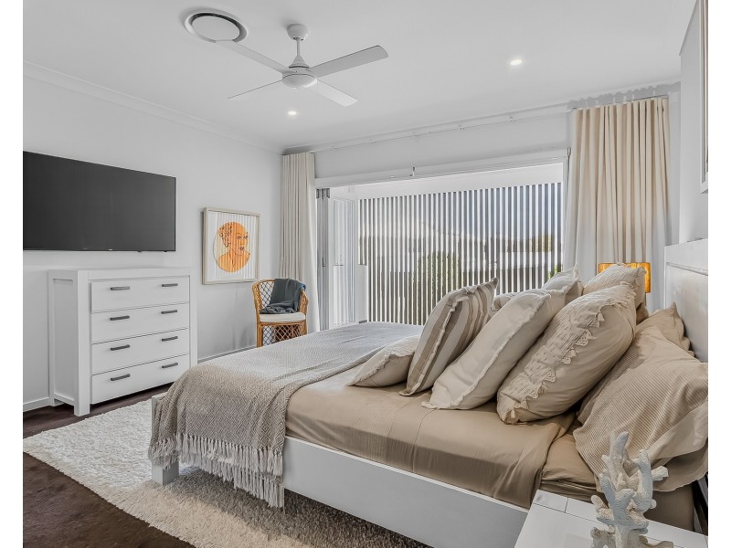 1 Suncatcher Lane, Casuarina NSW 2487