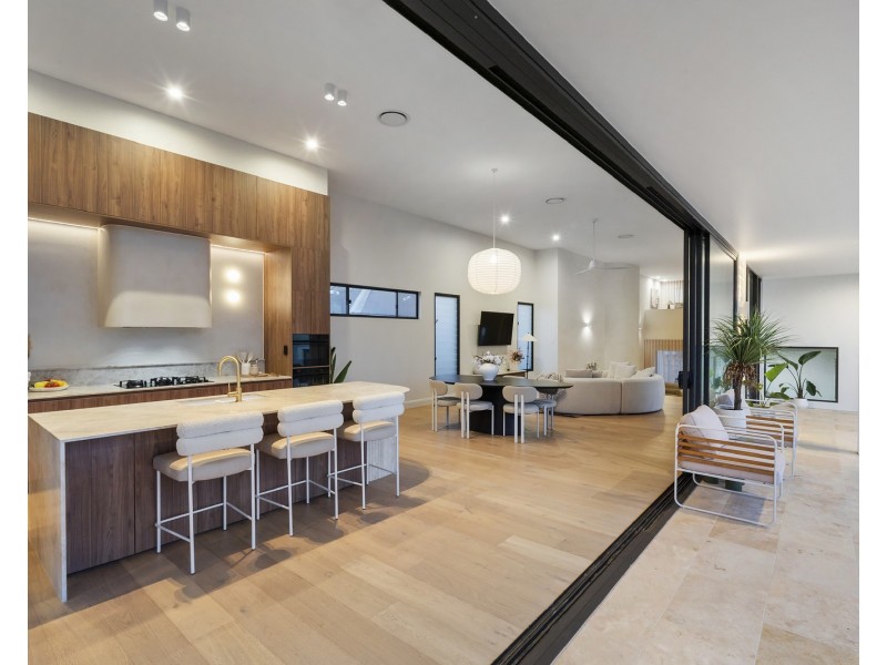 17 Ocean Street, Kingscliff NSW 2487