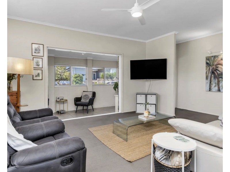 17 Tweed Coast Road, Pottsville NSW 2489