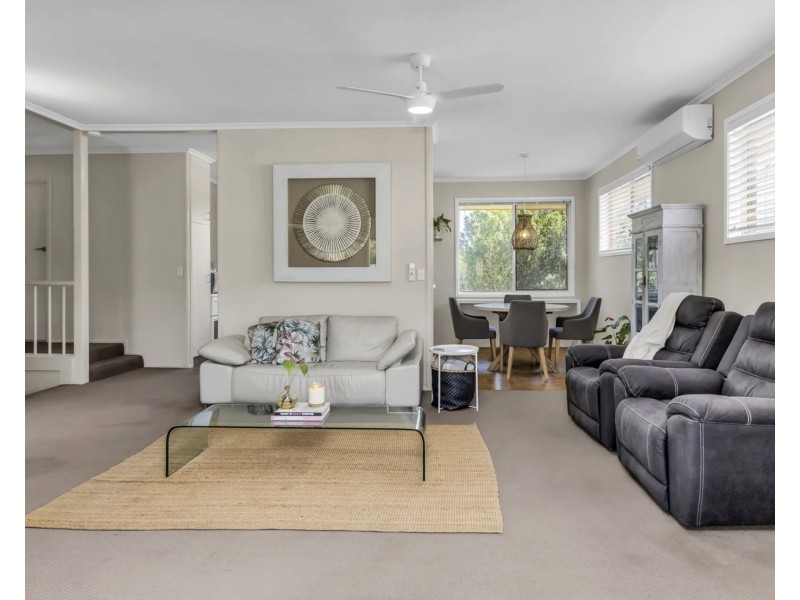 17 Tweed Coast Road, Pottsville NSW 2489