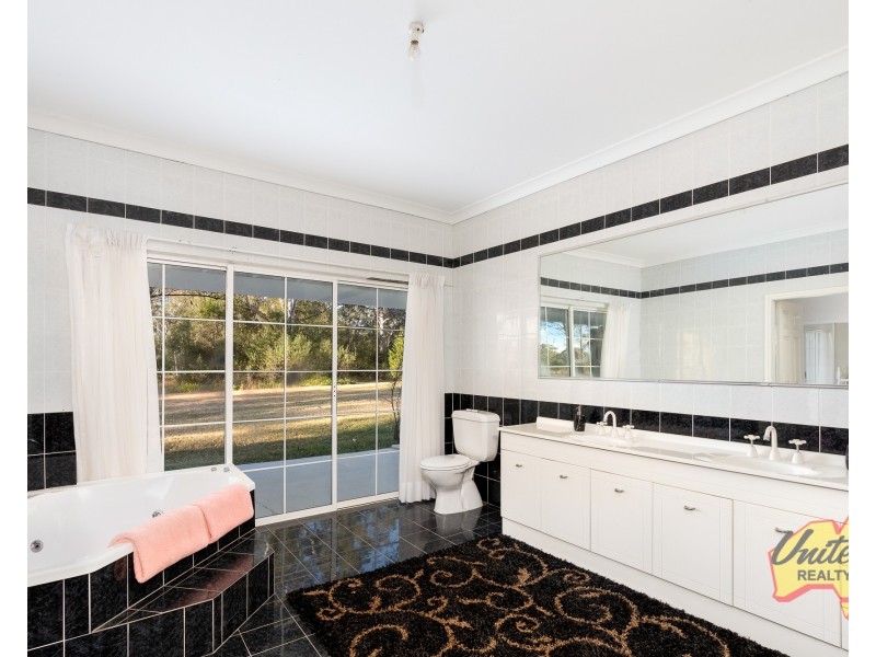 85 Cheviot Drive, Cobbitty NSW 2570