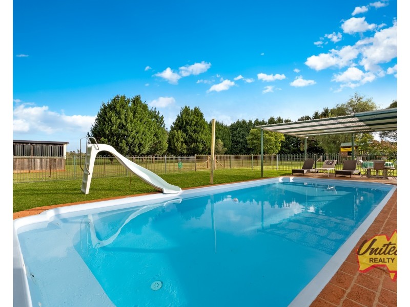 39 Waterfall Creek Road, The Oaks NSW 2570