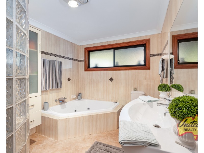 32 Mirage Avenue, Raby NSW 2566