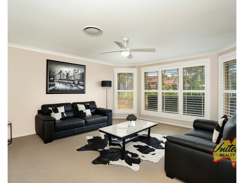 16 Stradbroke Avenue, Green Valley NSW 2168