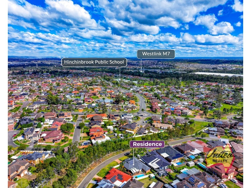 16 Stradbroke Avenue, Green Valley NSW 2168