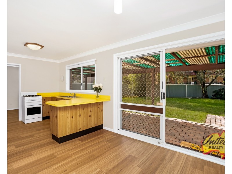 57 Dalpra Crescent, Bossley Park NSW 2176