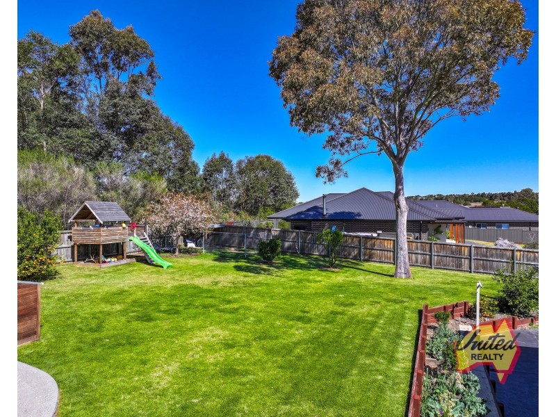 7 Tyrrell Place, The Oaks NSW 2570