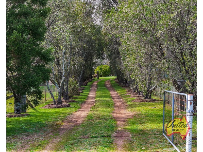 83 Wanawong Street, Belimbla Park NSW 2570