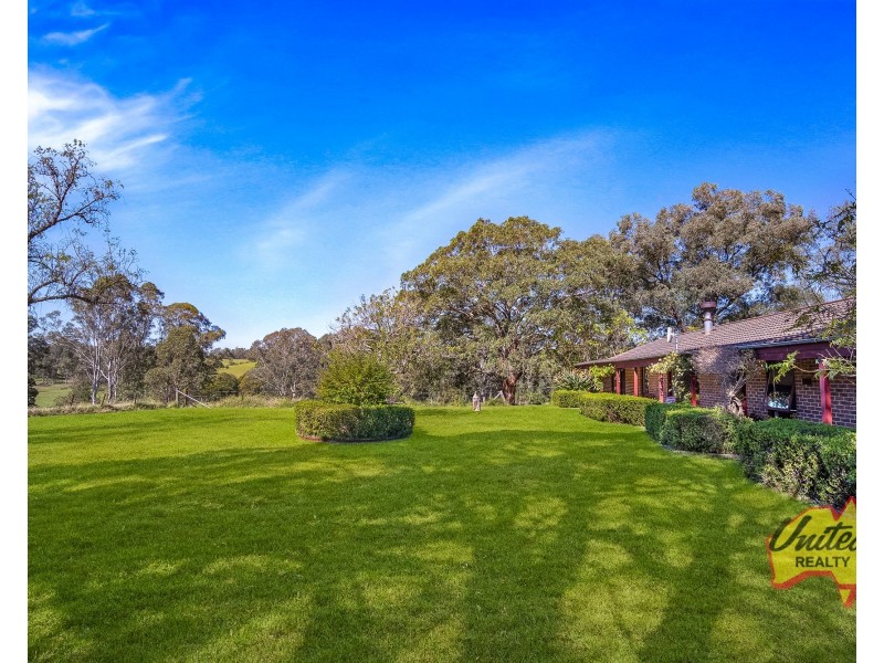 360 Wolstenholme Avenue, Greendale NSW 2745