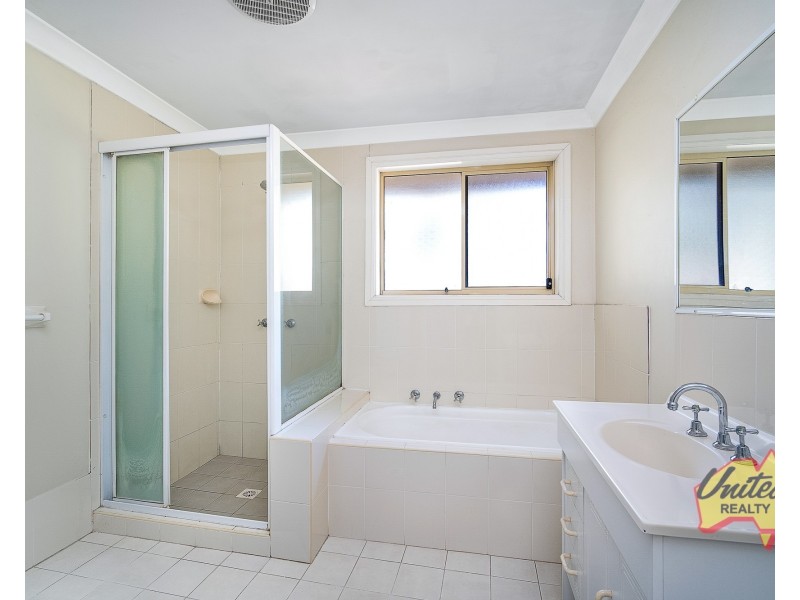 5/5 Corella Road, Green Valley NSW 2168