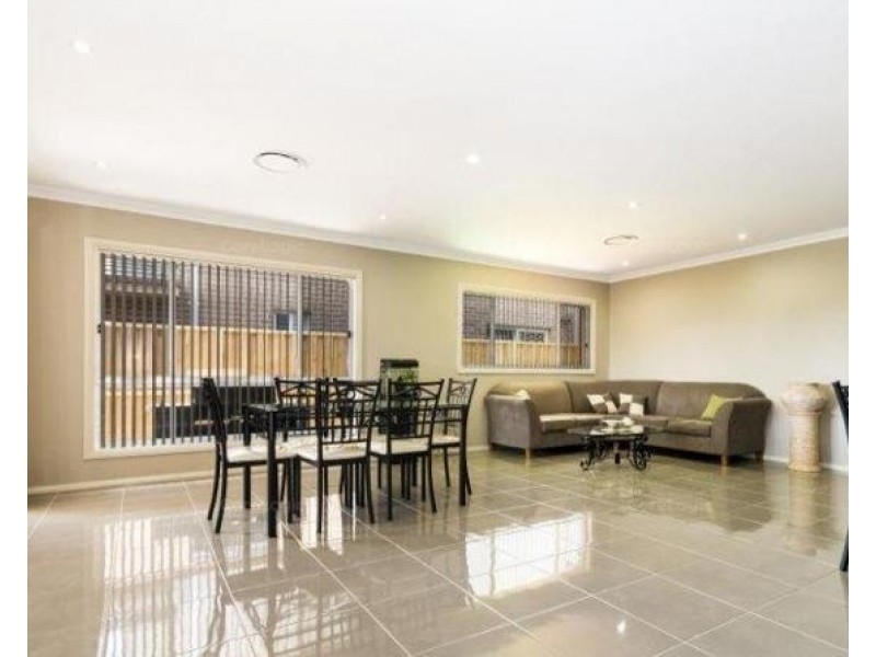 11 Birkdale Place, Beaumont Hills NSW 2155