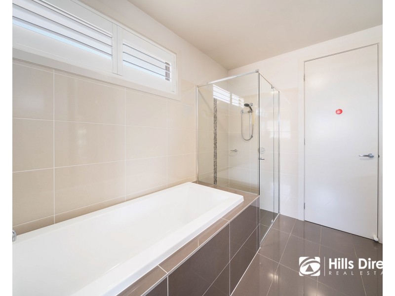 130 Greenview Parade, The Ponds NSW 2769