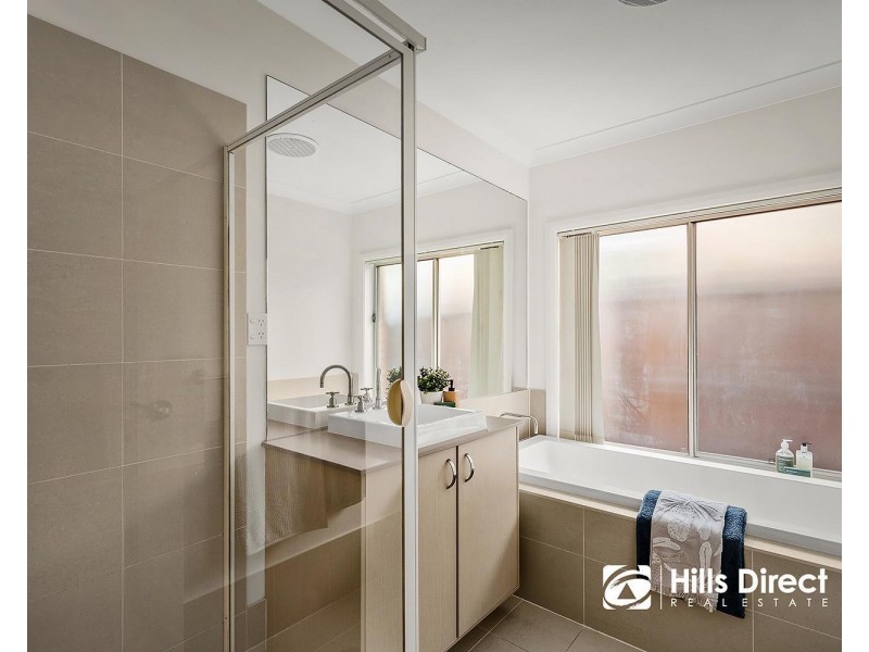 48 Ripple Crescent, The Ponds NSW 2769