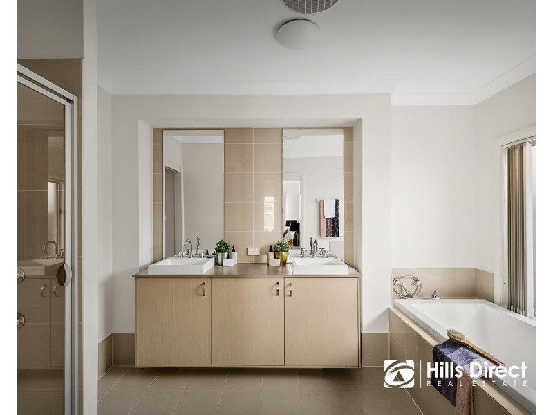 48 Ripple Crescent, The Ponds NSW 2769