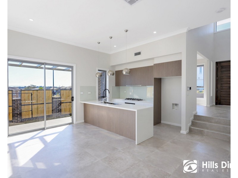 8 Limax Street, Box Hill NSW 2765