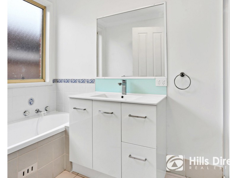 14 Roxby Grove, Quakers Hill NSW 2763