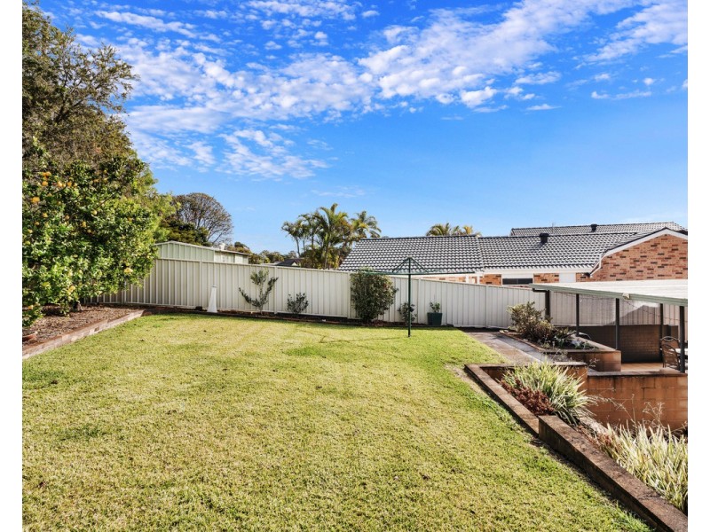 21 Minda Crescent, Oak Flats NSW 2529