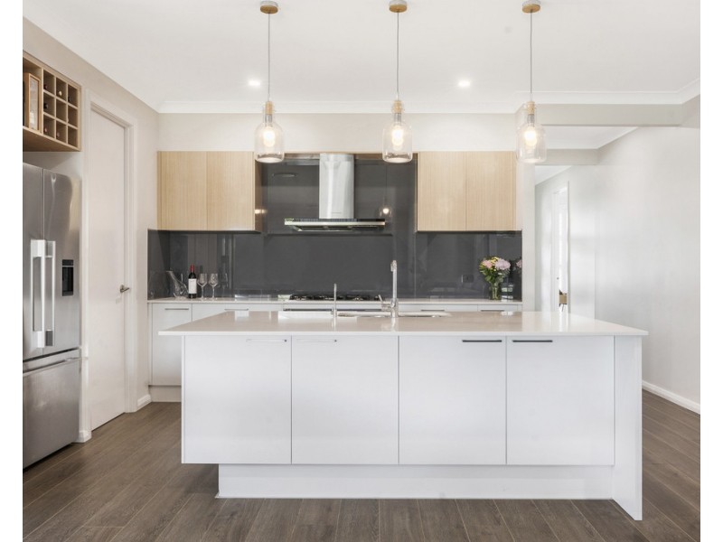 27 Mountain Ash Street, Calderwood NSW 2527