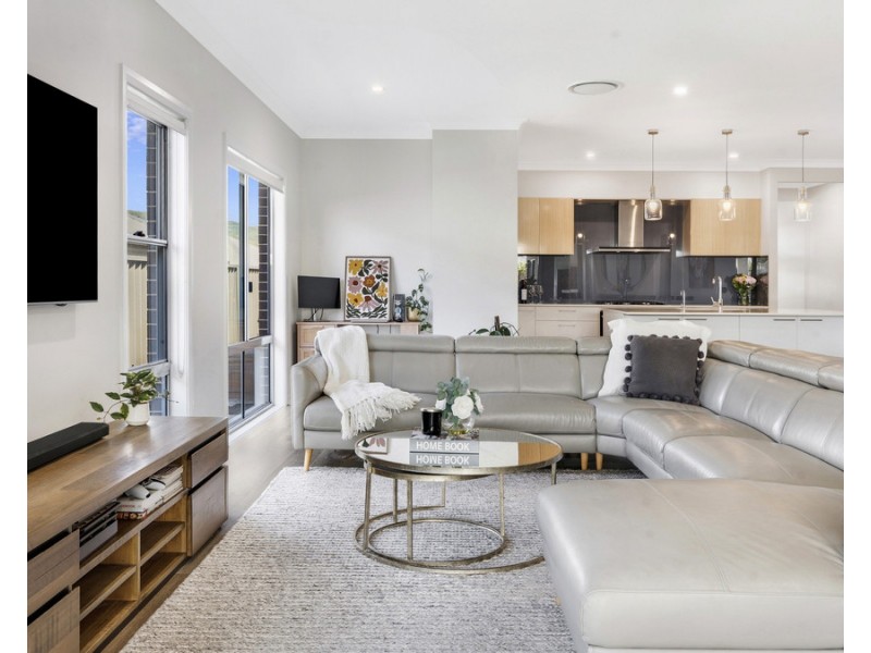 27 Mountain Ash Street, Calderwood NSW 2527