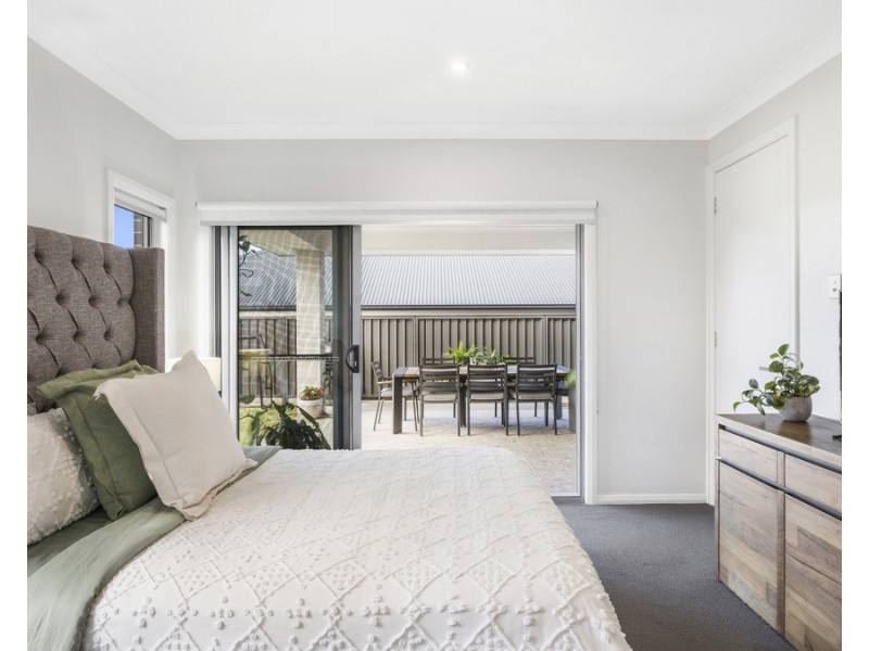 27 Mountain Ash Street, Calderwood NSW 2527