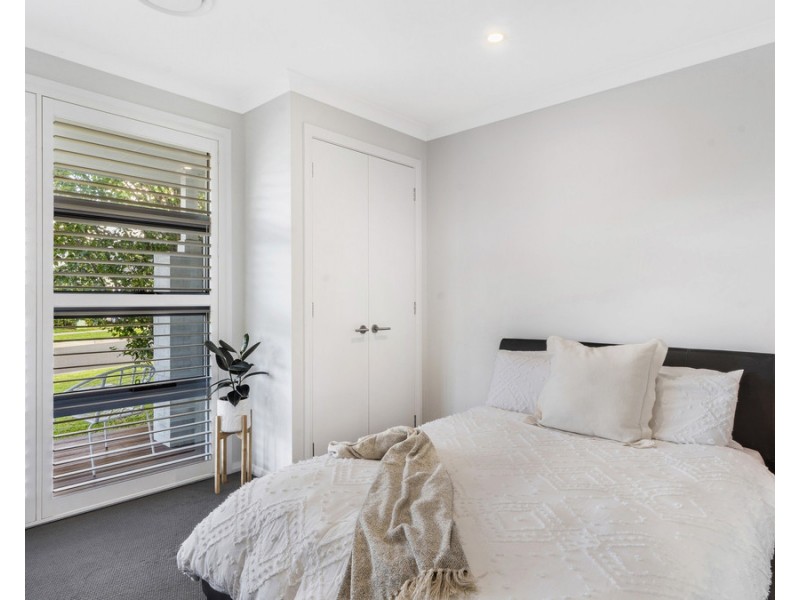 27 Mountain Ash Street, Calderwood NSW 2527