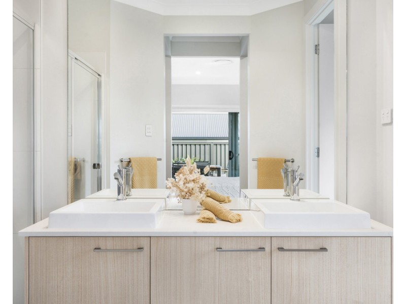 27 Mountain Ash Street, Calderwood NSW 2527