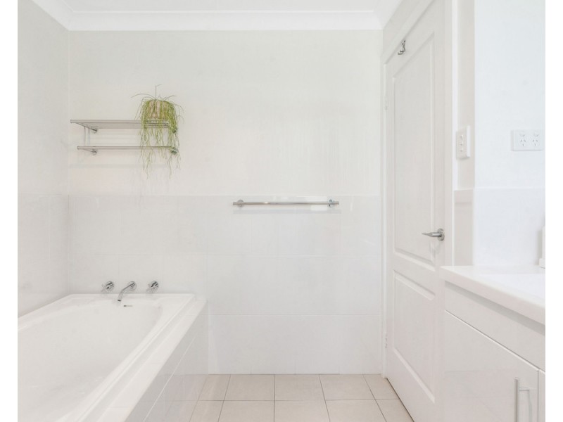 1/28 Danjera Drive, Albion Park NSW 2527