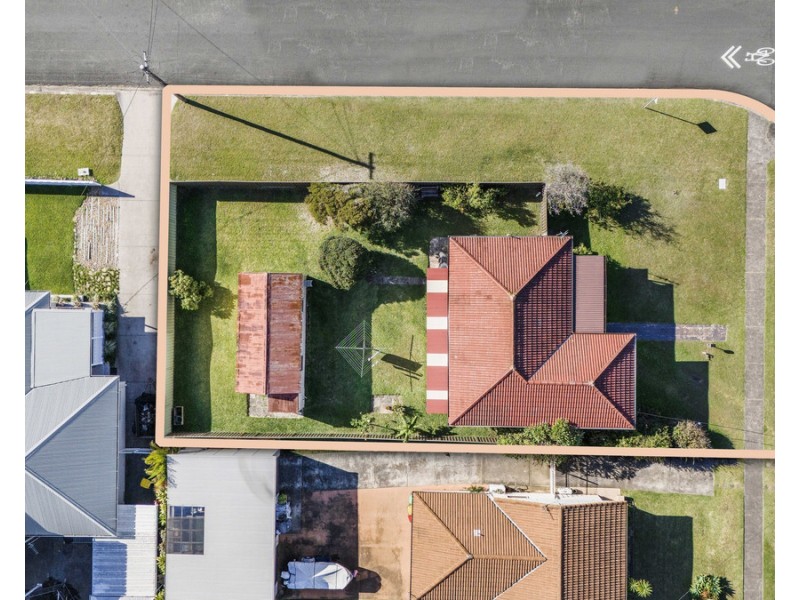6 Boronia Avenue, Windang NSW 2528