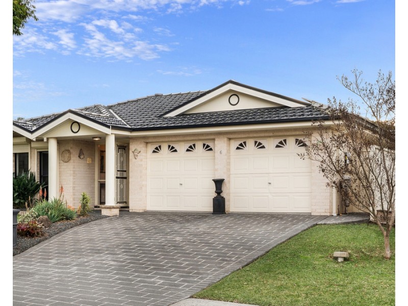 6 Holroyd Street, Albion Park NSW 2527