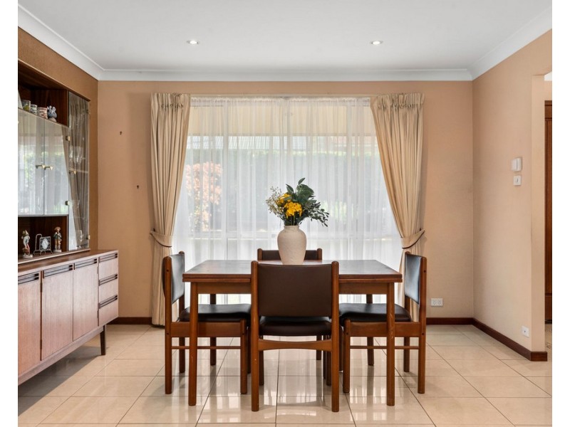 9 Hillside Drive, Albion Park NSW 2527