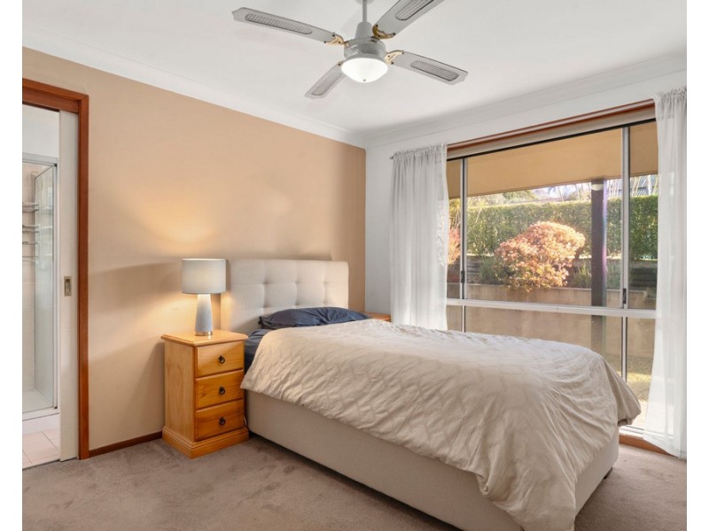 9 Hillside Drive, Albion Park NSW 2527
