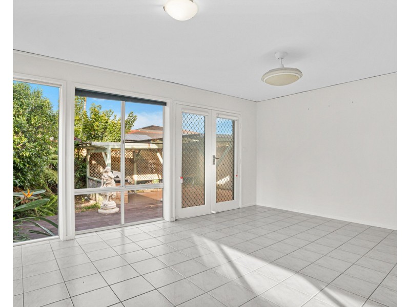 30 Bass Street, Barrack Heights NSW 2528