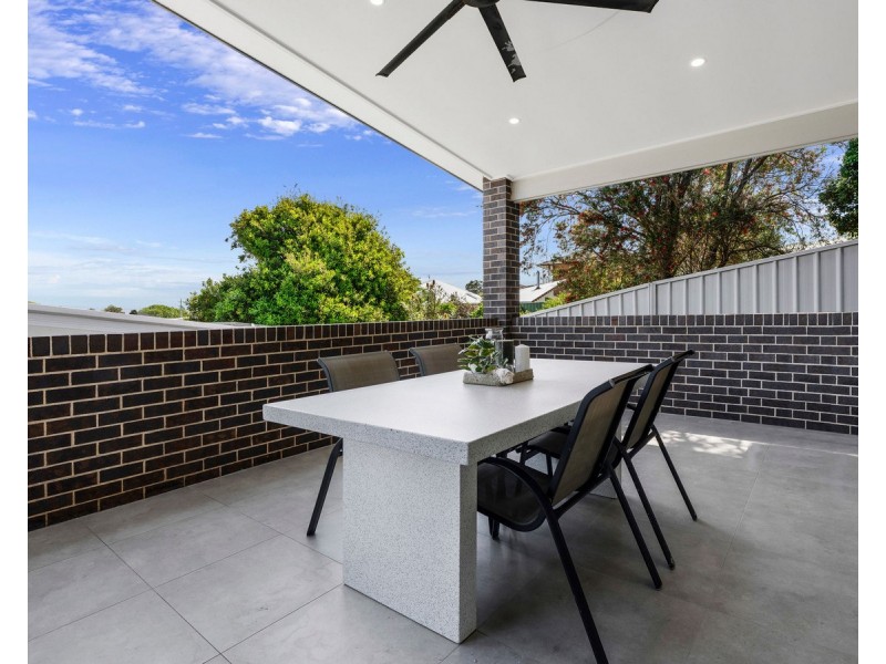 10 Shellharbour Road, Primbee NSW 2502