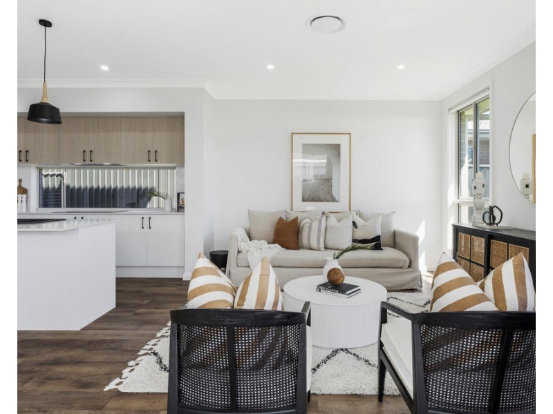 42 Excelsior Drive, Calderwood NSW 2527