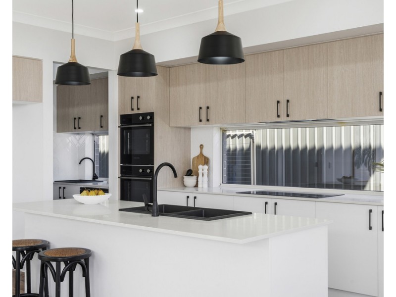 42 Excelsior Drive, Calderwood NSW 2527