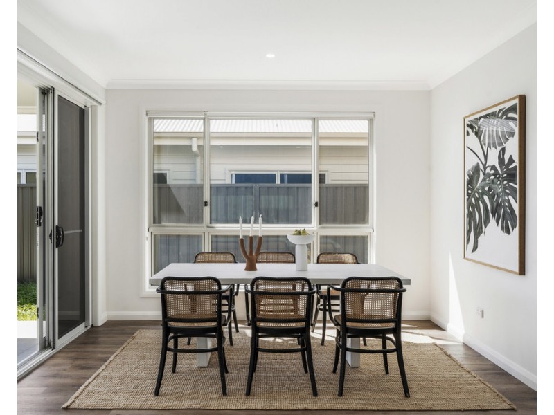 42 Excelsior Drive, Calderwood NSW 2527