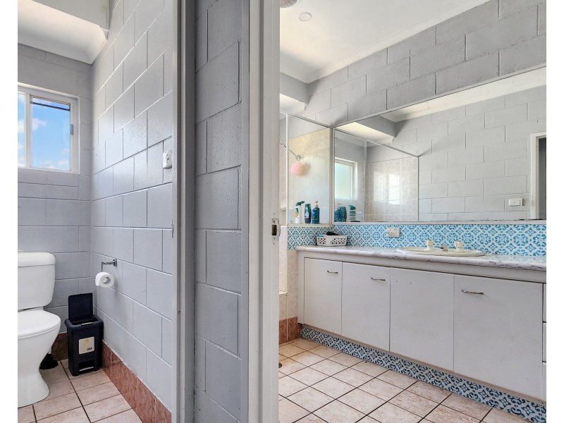 5 Mor Gan O St, Bingil Bay QLD 4852