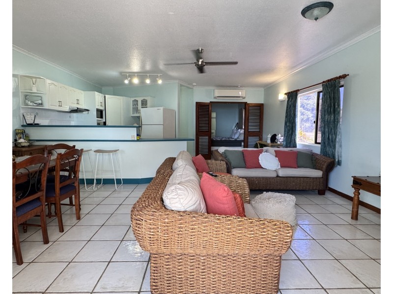 Unit 2/112 Kennedy Esp, South Mission Beach QLD 4852