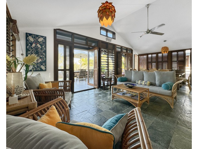 Unit 8/64-68 Reid Rd, Wongaling Beach QLD 4852