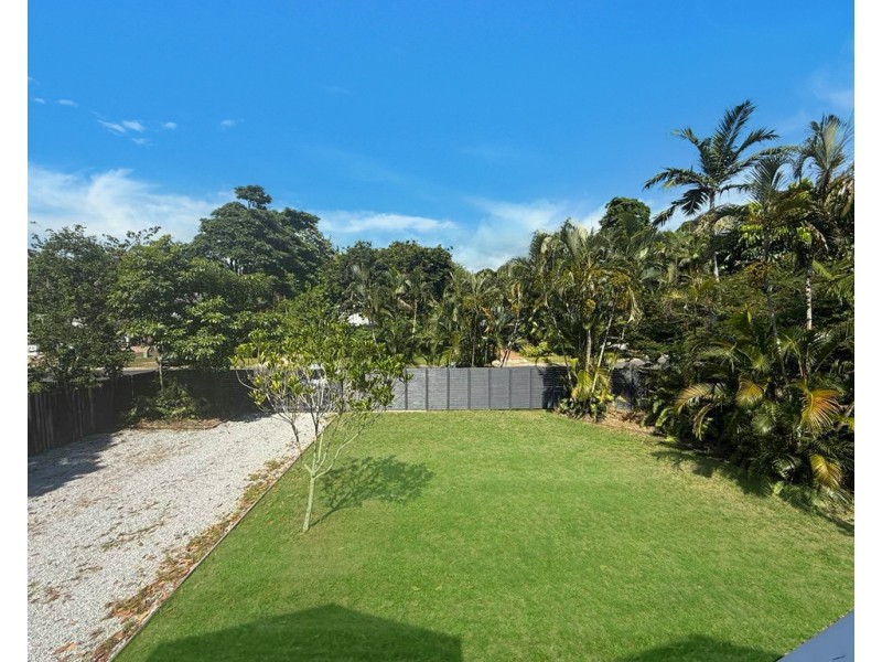 72 Holland St, Wongaling Beach QLD 4852