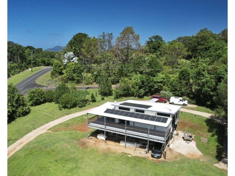 21 LINDSAY ROAD, Carmoo QLD 4852