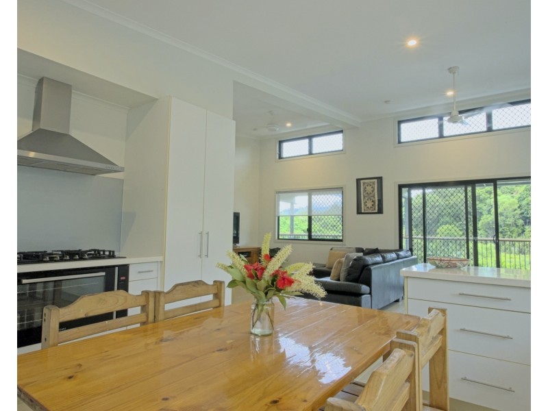 21 LINDSAY ROAD, Carmoo QLD 4852