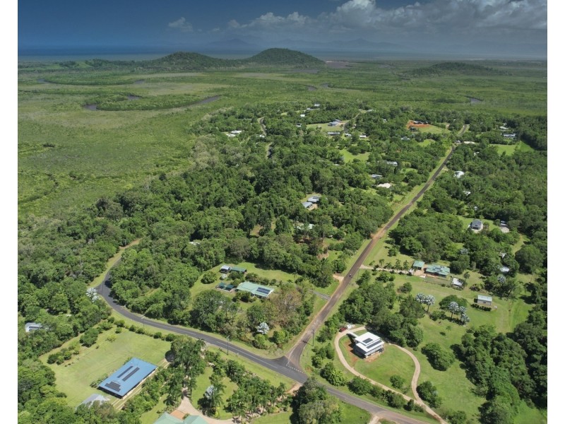 21 LINDSAY ROAD, Carmoo QLD 4852