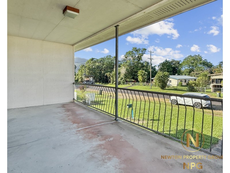 14 King St, Tully QLD 4854