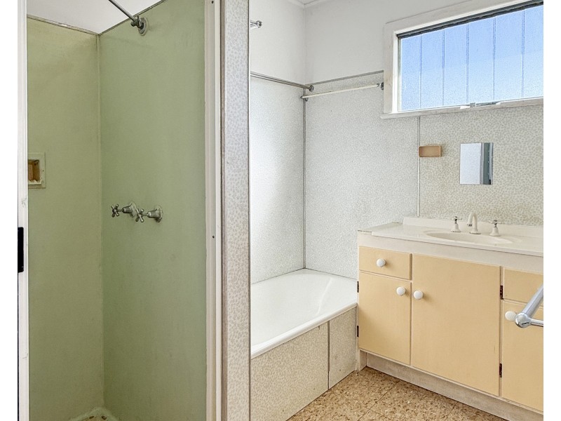 14 King St, Tully QLD 4854