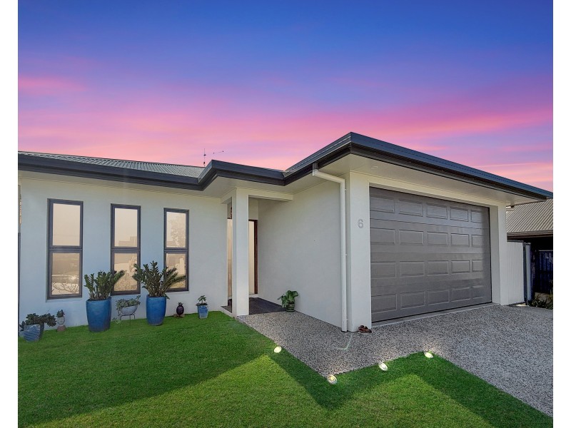6 Island Close, Mission Beach QLD 4852