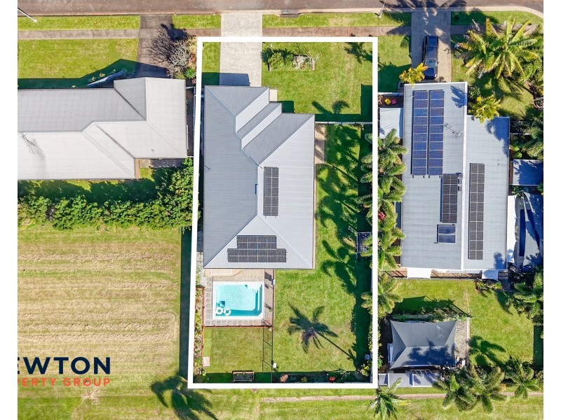 6 Island Close, Mission Beach QLD 4852