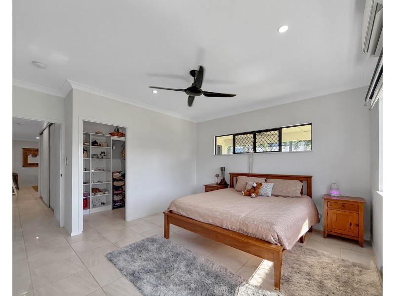 6 Island Close, Mission Beach QLD 4852