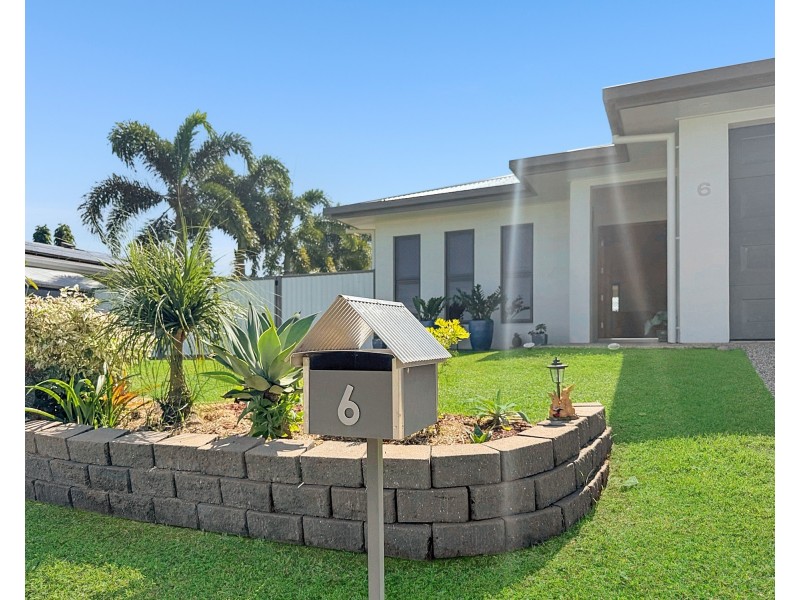 6 Island Close, Mission Beach QLD 4852