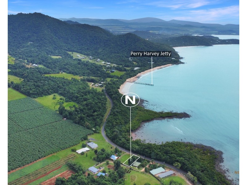 32 Alexander Dr, Mission Beach QLD 4852